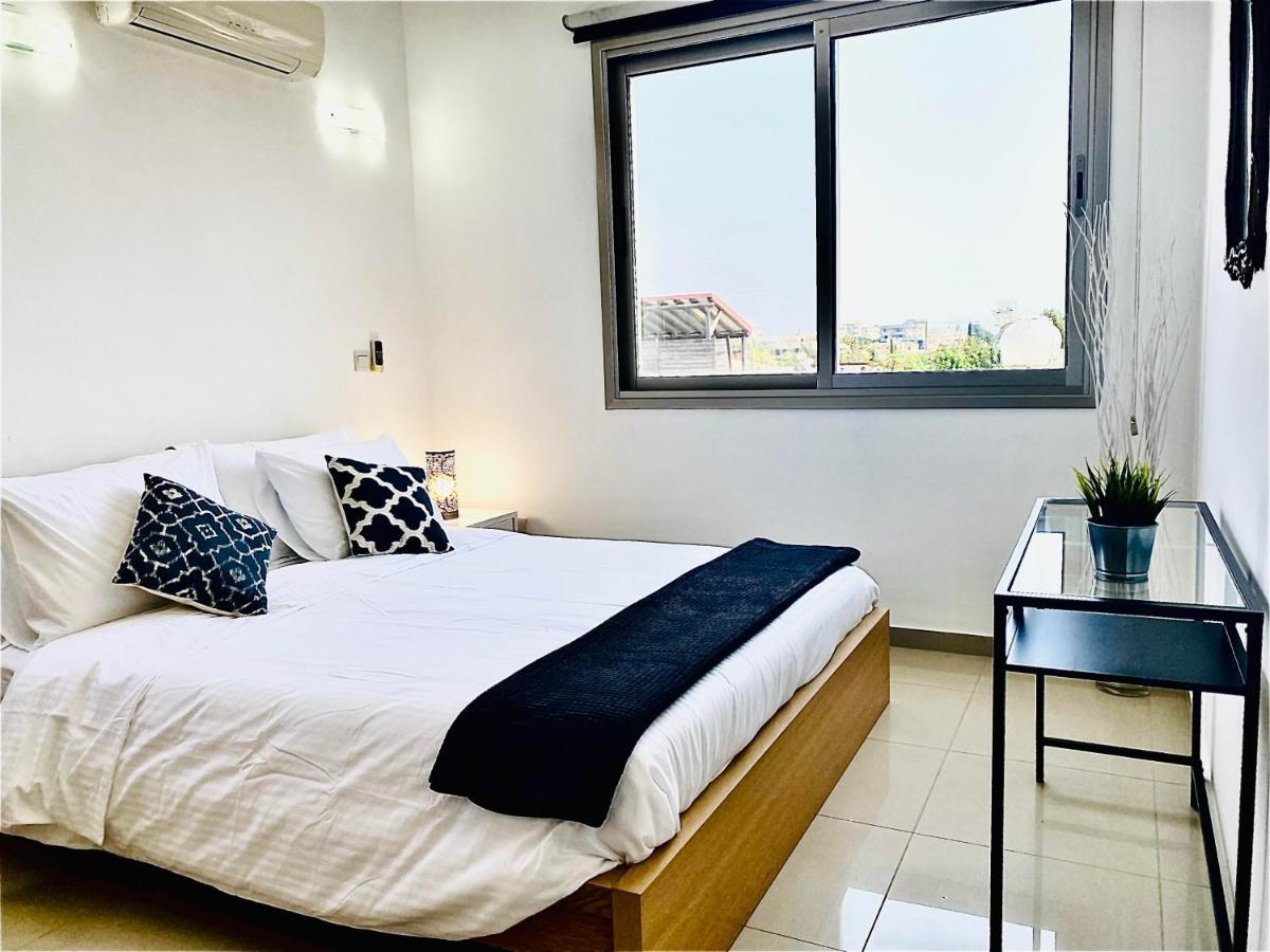 The Penthouse 401 Apartment Ларнака Екстериор снимка